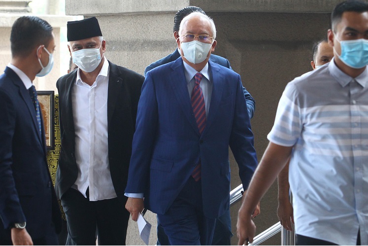 Prosecution seeks contempt proceedings against Najib for comments about trial